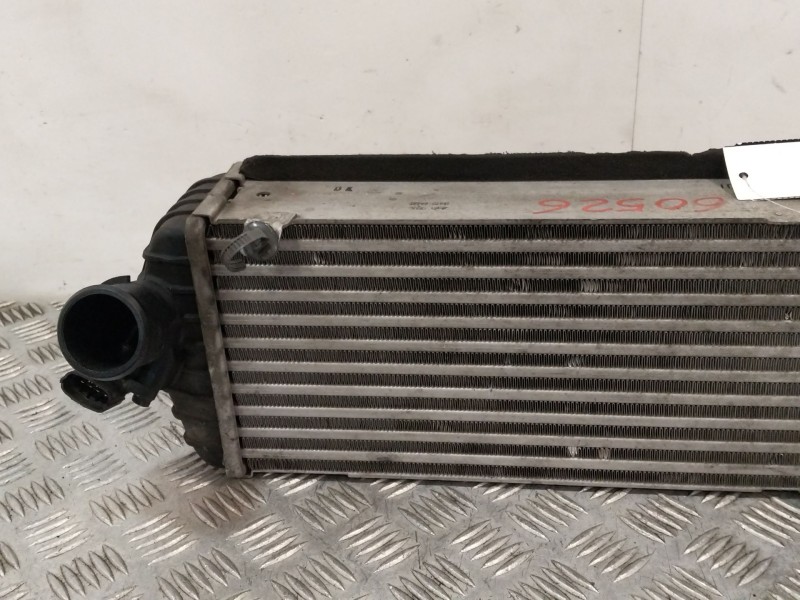 Recambio de intercooler para kia carens iv 1.7 crdi referencia OEM IAM 282702A820  