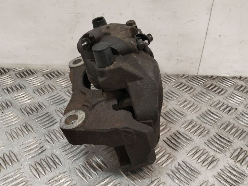 Recambio de pinza freno delantera derecha para volkswagen touareg (7la) referencia OEM IAM 7L6106D  