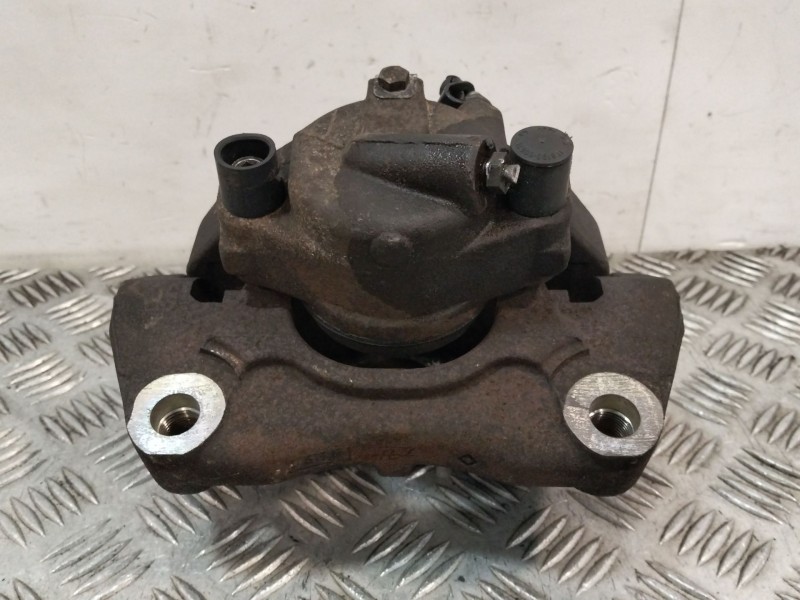 Recambio de pinza freno delantera derecha para volkswagen touareg (7la) referencia OEM IAM 7L6106D  