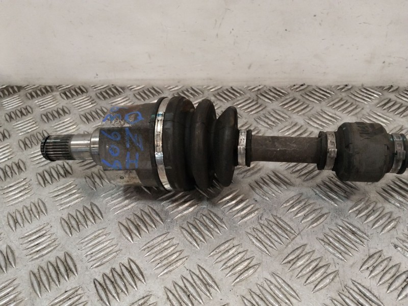 Recambio de transmision delantera izquierda para kia carens iv 1.7 crdi referencia OEM IAM 49500A4300SJ  