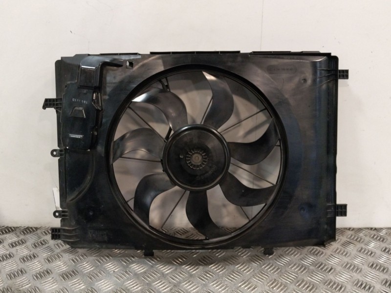 Recambio de electroventilador para mercedes-benz clase a (w176) a 180 (176.042) referencia OEM IAM 3135104226  