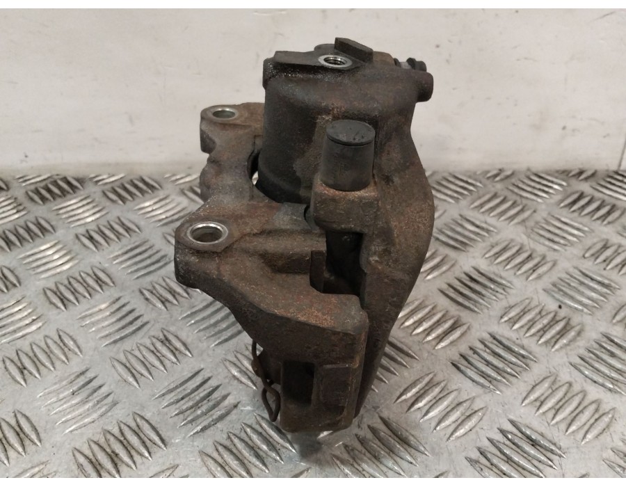 Recambio de pinza freno delantera izquierda para opel astra h (a04) 1.7 cdti (l48) referencia OEM IAM FN35725  