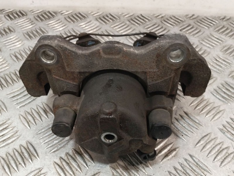 Recambio de pinza freno delantera izquierda para opel astra h (a04) 1.7 cdti (l48) referencia OEM IAM FN35725  