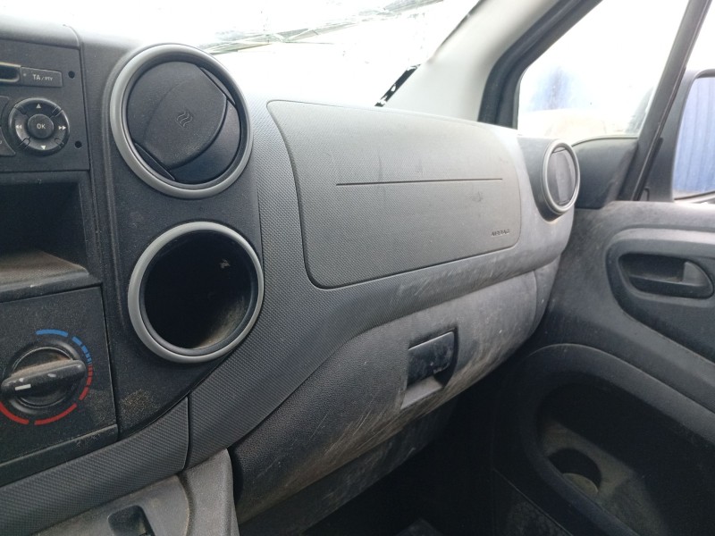 Recambio de airbag delantero derecho para peugeot partner furgoneta/monovolumen 1.6 hdi 16v 4x4 referencia OEM IAM 8217E5  