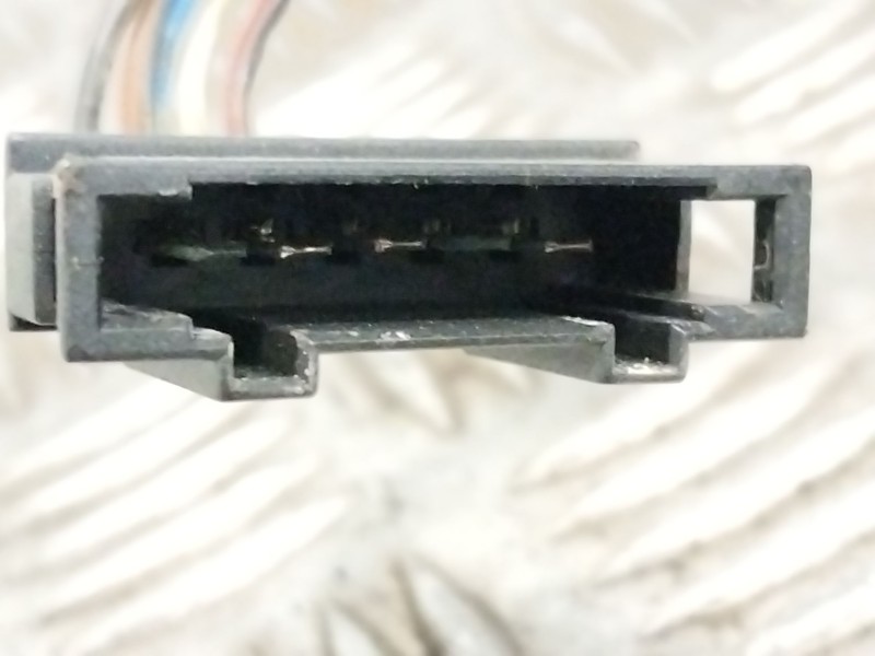 Recambio de retrovisor izquierdo para volkswagen golf iii (1h1) 1.9 tdi referencia OEM IAM 40485  