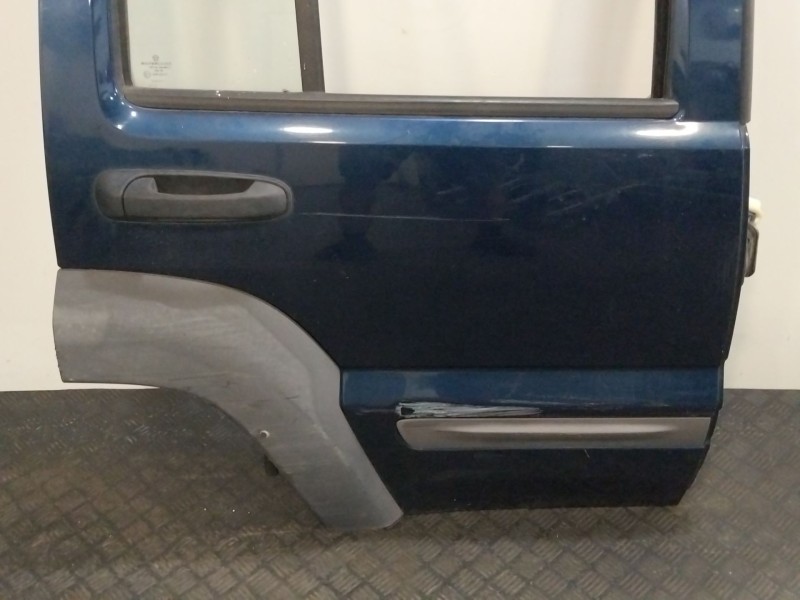 Recambio de puerta trasera derecha para jeep cherokee (kj) 2.5 crd cat referencia OEM IAM 55176906AE  