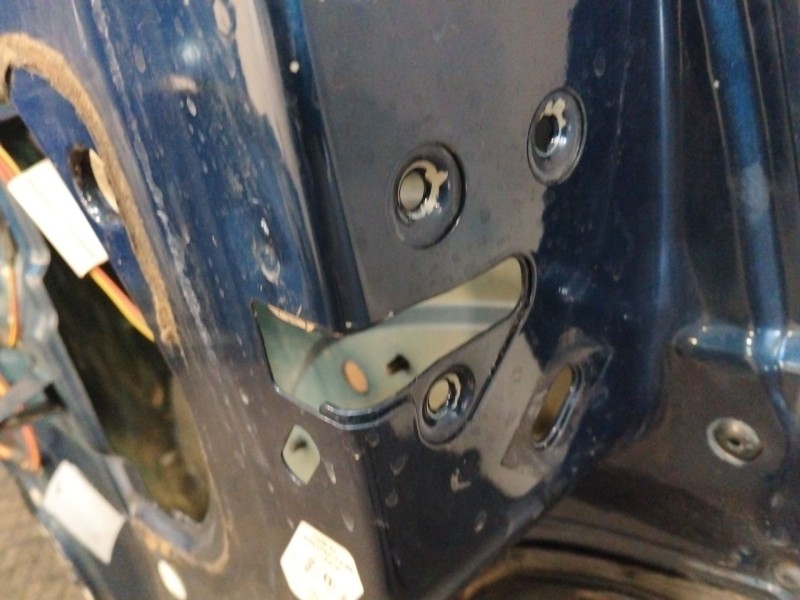 Recambio de puerta trasera derecha para jeep cherokee (kj) 2.5 crd cat referencia OEM IAM 55176906AE  