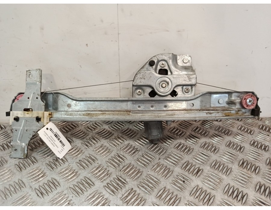 Recambio de elevalunas delantero derecho para peugeot 208 i (ca_, cc_) 1.2 vti 82 referencia OEM IAM 9673154380  