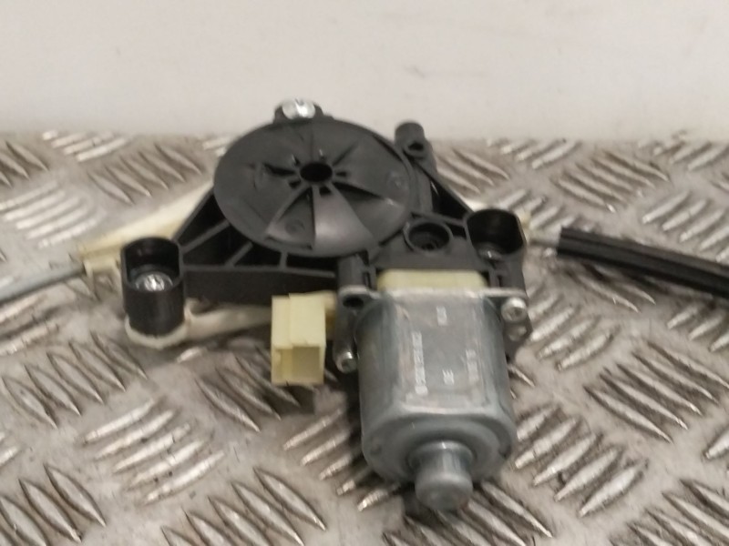 Recambio de elevalunas trasero derecho para audi a3 sportback (8va, 8vf) 2.0 tdi referencia OEM IAM 8V4839462  