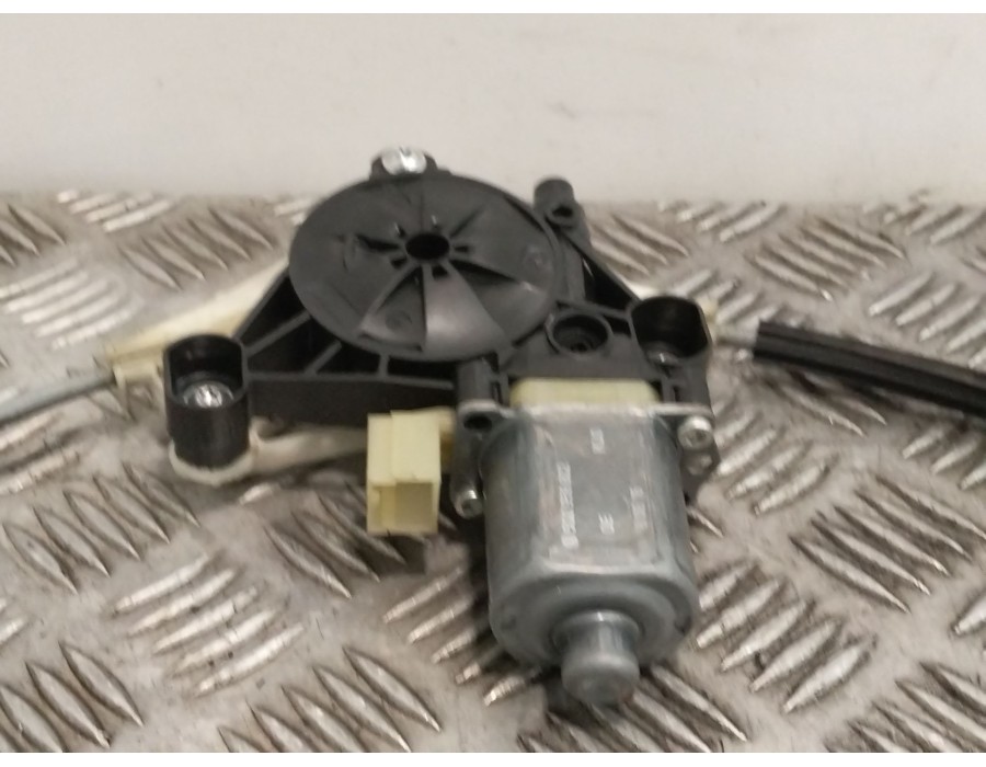 Recambio de elevalunas trasero derecho para audi a3 sportback (8va, 8vf) 2.0 tdi referencia OEM IAM 8V4839462  