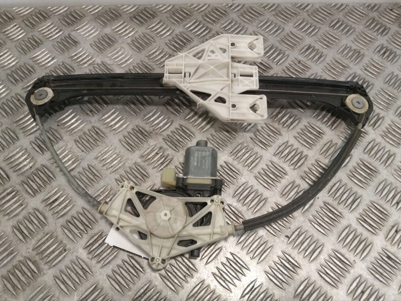 Recambio de elevalunas trasero derecho para audi a3 sportback (8va, 8vf) 2.0 tdi referencia OEM IAM 8V4839462  