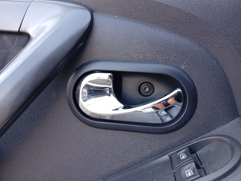 Recambio de maneta interior delantera izquierda para dacia duster (hs_) 1.2 tce 125 referencia OEM IAM 8200735219  