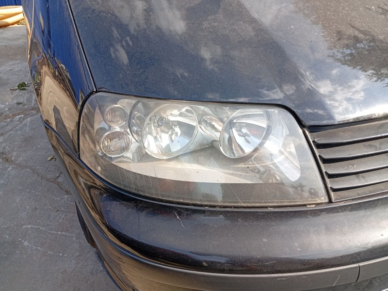 Recambio de faro derecho para seat alhambra (7v8, 7v9) 1.9 tdi referencia OEM IAM 7M1941016K  