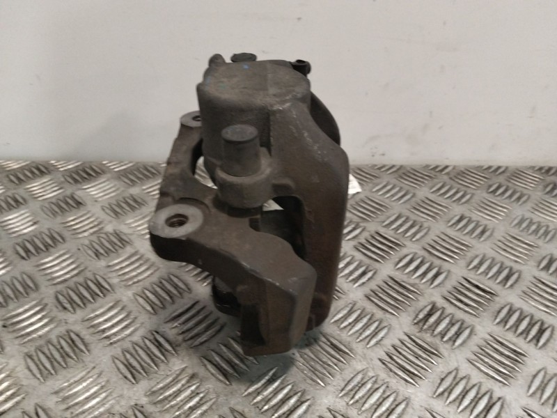 Recambio de pinza freno delantera derecha para bmw x5 (e70) xdrive 30 d referencia OEM IAM 34116776784  