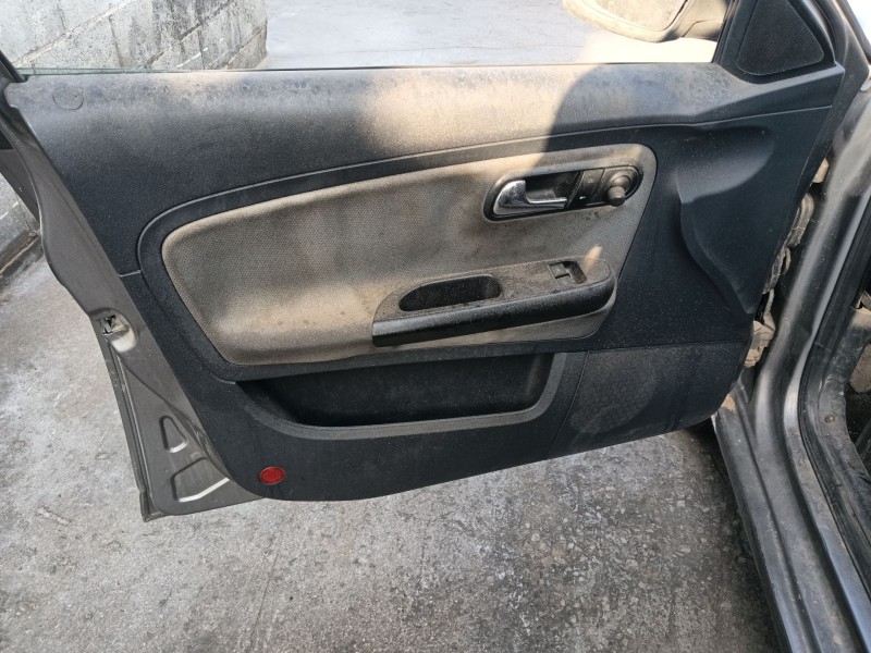 seat ibiza iii (6l1) del año 2003