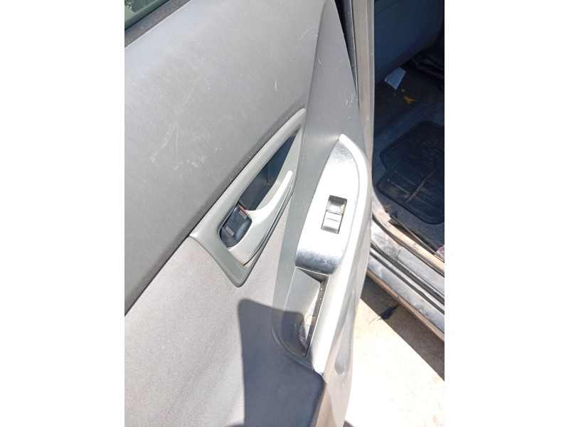 Recambio de mando elevalunas trasero izquierdo para toyota prius (_w3_) 1.8 hybrid (zvw3_) referencia OEM IAM 8481033120  