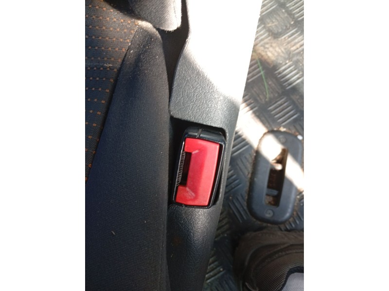 Recambio de enganche cinturon trasero derecho para seat alhambra (7v8, 7v9) 1.9 tdi referencia OEM IAM 7M0857821A01C  