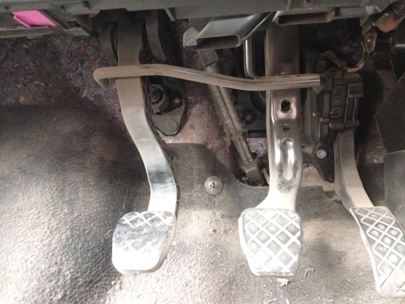 Recambio de pedal embrague para seat ibiza iv (6j5, 6p1) 1.6 tdi referencia OEM IAM 6R1721321B  