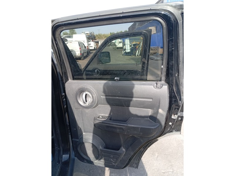 Recambio de elevalunas trasero derecho para dodge nitro 2.8 crd referencia OEM IAM 68004822AA  
