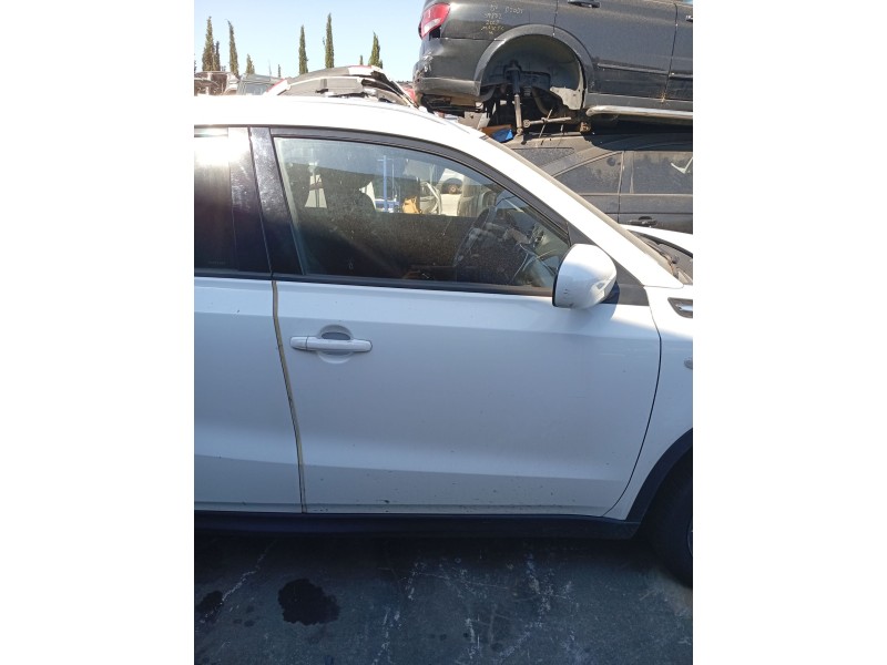 Recambio de puerta delantera derecha para suzuki vitara (ly) 1.0 (apk 310) referencia OEM IAM 6800154P01000  