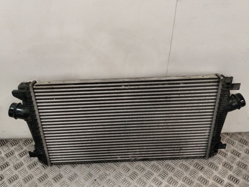 Recambio de intercooler para chevrolet cruze (j300) 2.0 cdi referencia OEM IAM 13267647  