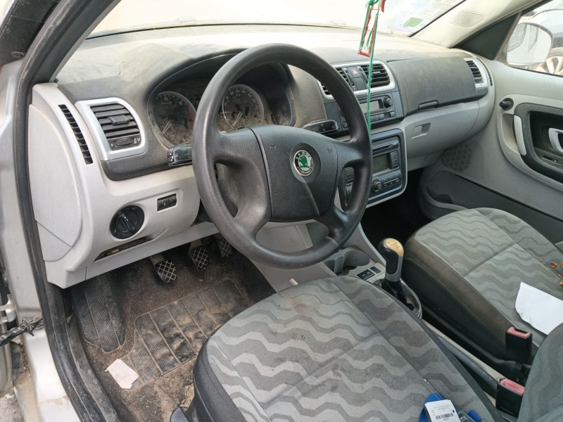 skoda roomster praktik (5j) del año 2007