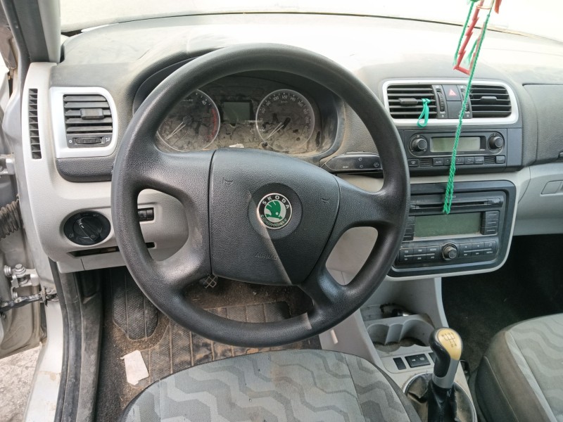 skoda roomster praktik (5j) del año 2007