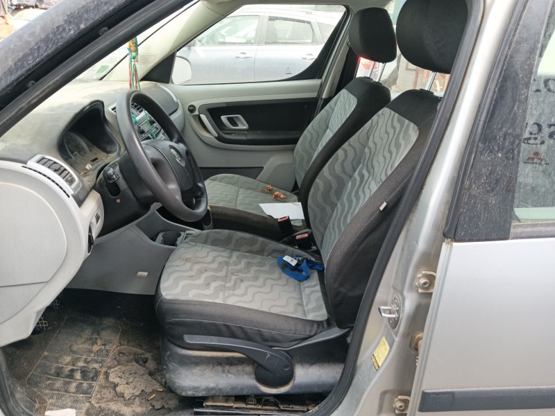 skoda roomster praktik (5j) del año 2007