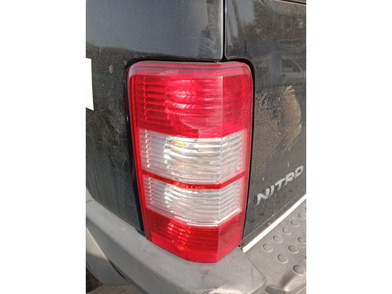 Recambio de piloto trasero izquierdo para dodge nitro 2.8 crd referencia OEM IAM 55157161AH  
