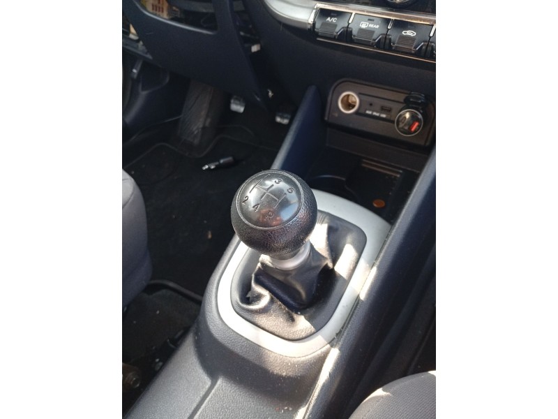 Recambio de palanca cambio para kia rio iii (ub) 1.25 cvvt referencia OEM IAM 437001W110HU  