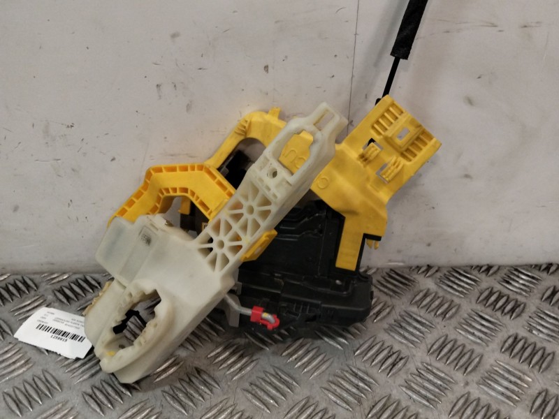 Recambio de cerradura puerta trasera derecha para kia xceed (cd) 1.5 t-gdi mhev referencia OEM IAM 81420J7300  