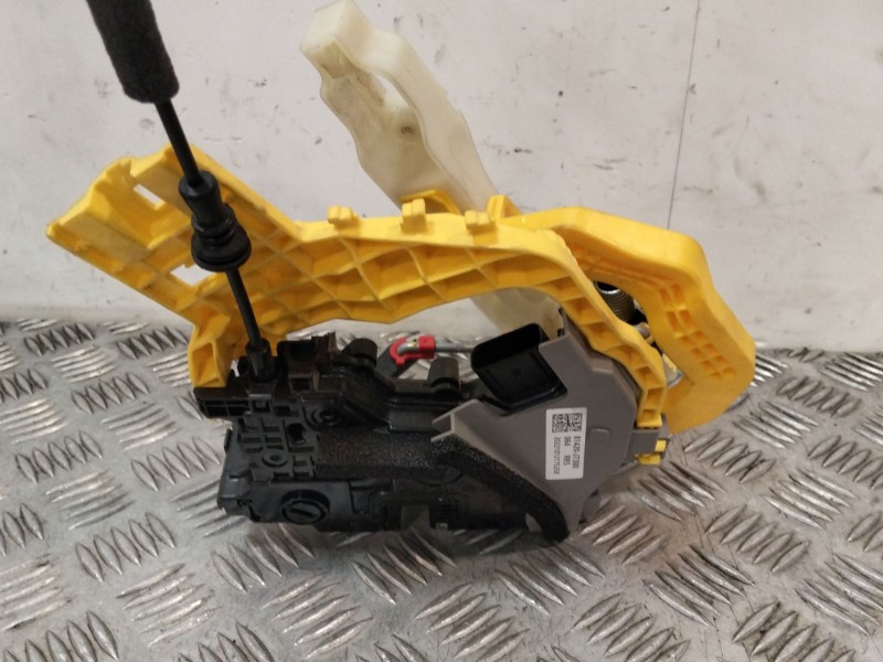Recambio de cerradura puerta trasera derecha para kia xceed (cd) 1.5 t-gdi mhev referencia OEM IAM 81420J7300  