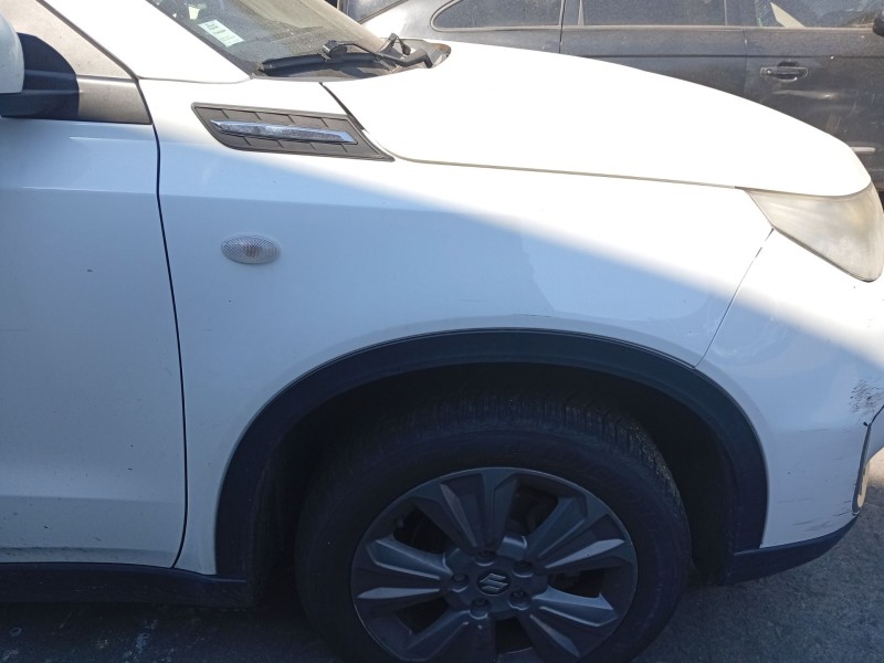 Recambio de aleta delantera derecha para suzuki vitara (ly) 1.0 (apk 310) referencia OEM IAM 5761154P00000  