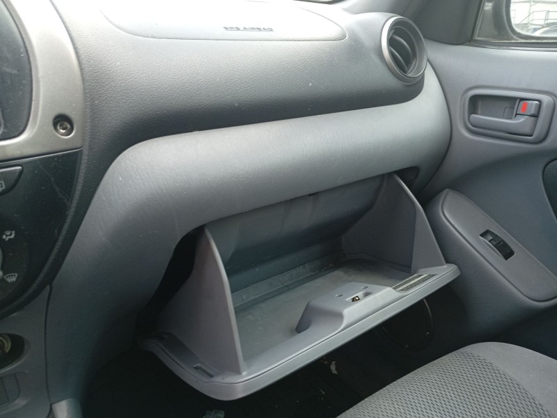Recambio de guantera para toyota rav 4 ii (_a2_) 2.0 4wd (aca21, aca20) referencia OEM IAM 5555042030B1  