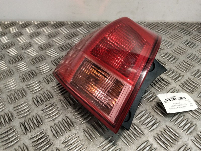 Recambio de piloto trasero izquierdo para nissan qashqai i (j10, nj10) 2.0 dci referencia OEM IAM 26555EY00A  