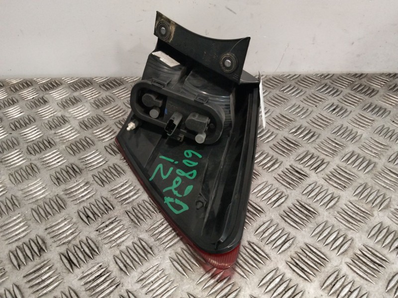 Recambio de piloto trasero izquierdo para nissan qashqai i (j10, nj10) 2.0 dci referencia OEM IAM 26555EY00A  