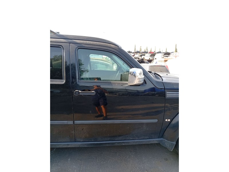 Recambio de puerta delantera derecha para dodge nitro 2.8 crd referencia OEM IAM 55360852AG  
