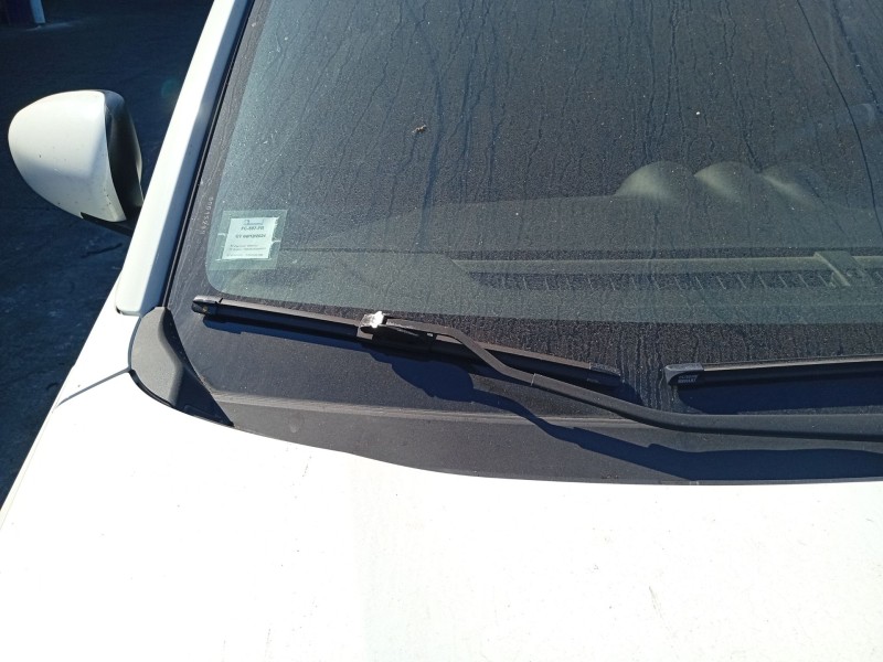 Recambio de brazo limpia delantero derecho para suzuki vitara (ly) 1.0 (apk 310) referencia OEM IAM 3833054P00000  