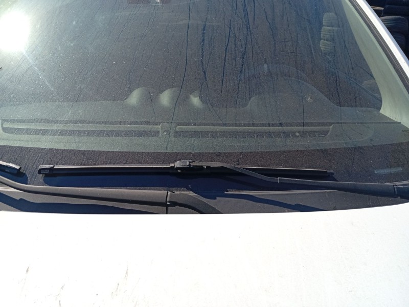 Recambio de brazo limpia delantero izquierdo para suzuki vitara (ly) 1.0 (apk 310) referencia OEM IAM 3831054P00000  