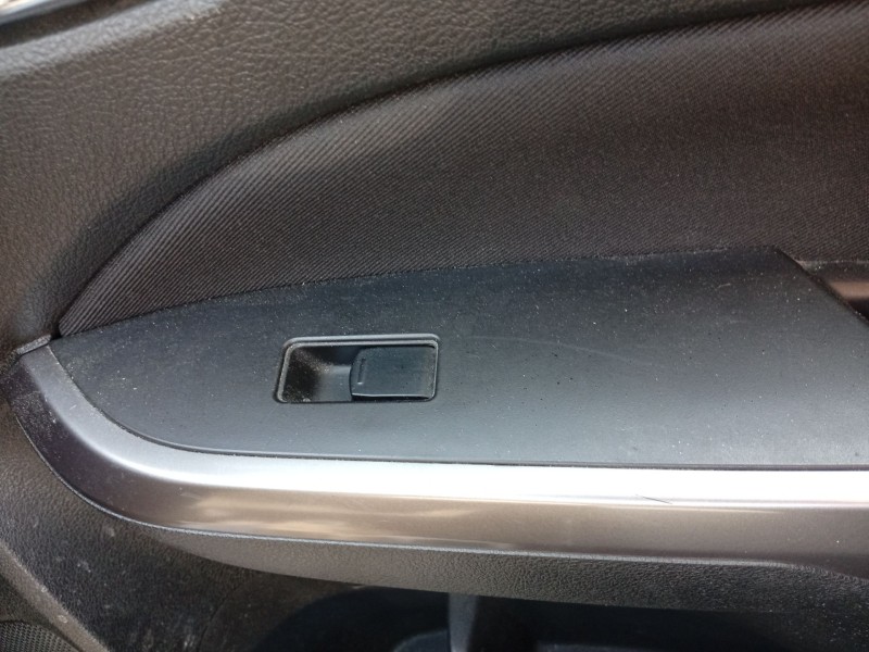 Recambio de mando elevalunas delantero derecho para suzuki vitara (ly) 1.0 (apk 310) referencia OEM IAM 3799568L00000  