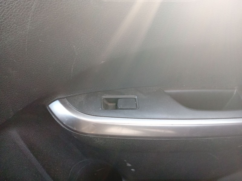 Recambio de mando elevalunas trasero derecho para suzuki vitara (ly) 1.0 (apk 310) referencia OEM IAM 3799568L00000  