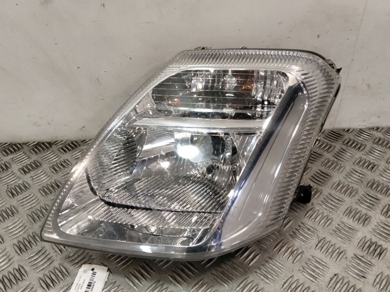 Recambio de faro izquierdo para citroën c2 (jm_) 1.4 referencia OEM IAM 968012838  