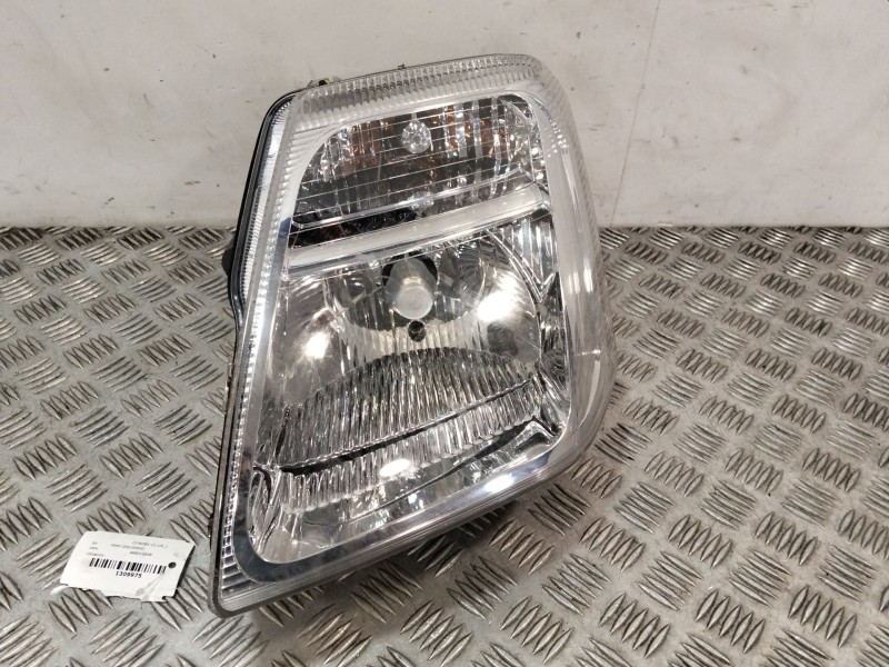Recambio de faro izquierdo para citroën c2 (jm_) 1.4 referencia OEM IAM 968012838  