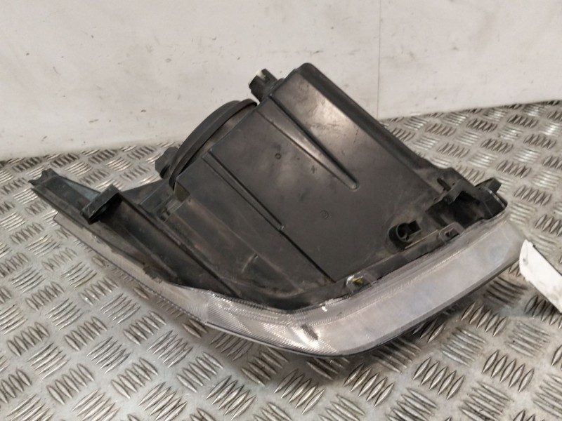 Recambio de faro izquierdo para citroën c2 (jm_) 1.4 referencia OEM IAM 968012838  