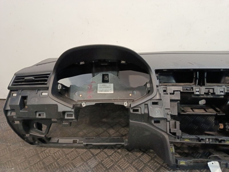Recambio de salpicadero para seat ibiza (kj1) referencia OEM IAM 6F1819721  