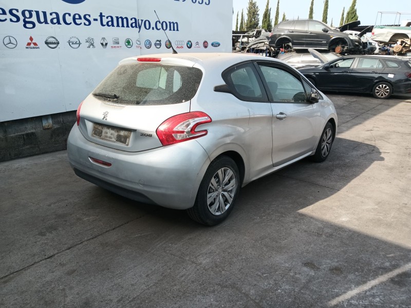 peugeot 208 i (ca_, cc_) del año 2012