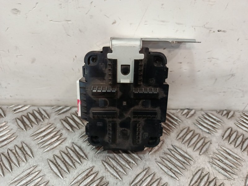 Recambio de modulo electronico para kia stonic (yb) 1.0 t-gdi referencia OEM IAM 95300H8000  