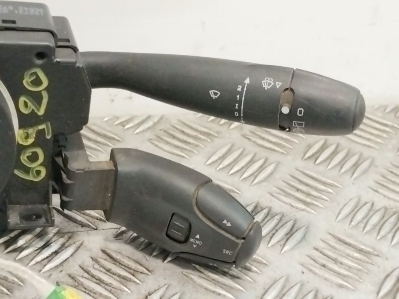 Recambio de mando multifuncion para peugeot 206 hatchback (2a/c) 1.4 hdi eco 70 referencia OEM IAM 96542572XT  