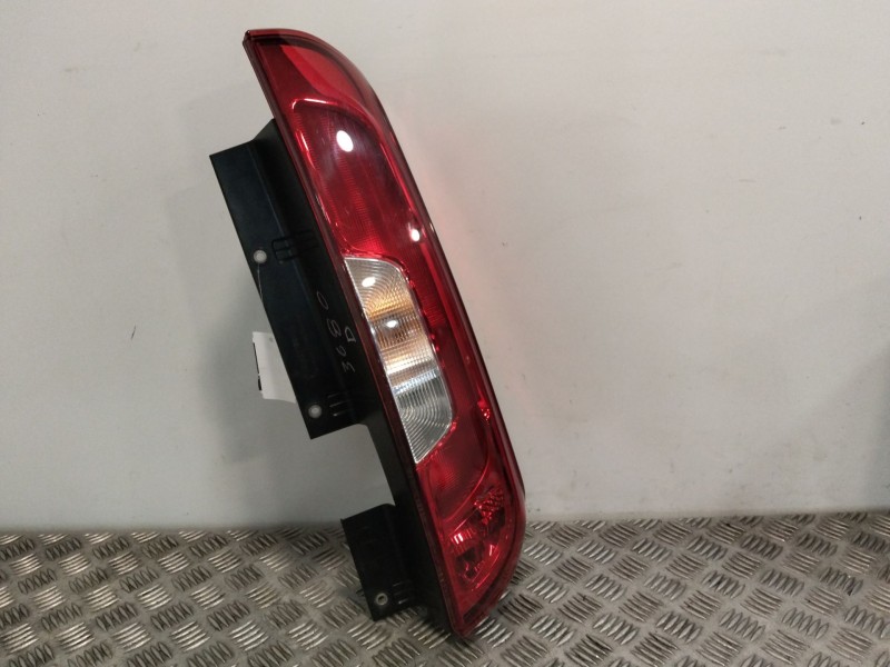 Recambio de piloto trasero derecho para fiat doblo cargo (263_) 1.6 d multijet referencia OEM IAM 0000051810673 52044715 