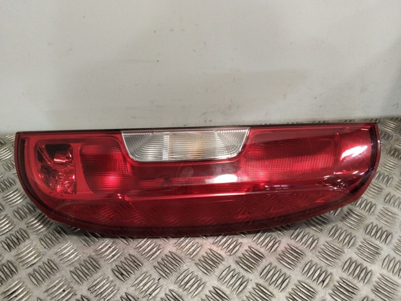 Recambio de piloto trasero derecho para fiat doblo cargo (263_) 1.6 d multijet referencia OEM IAM 0000051810673 52044715 